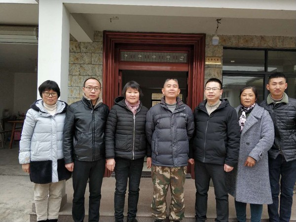 长安镇举行烈军属和退役军人等家庭集中悬挂光荣牌启动仪式2.jpg